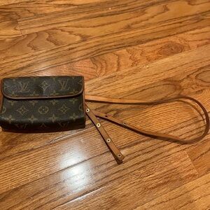 Louis Vuitton Waist Bag Monogram Pochette Florentine used